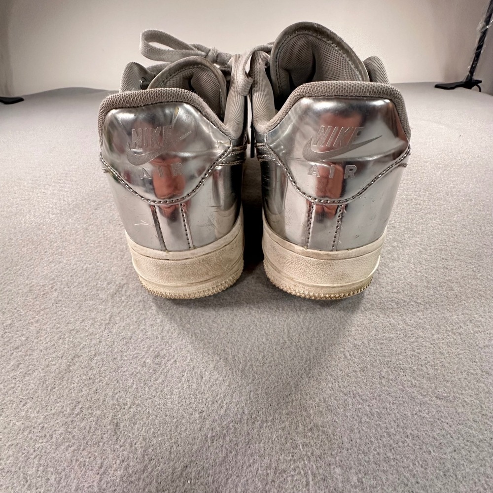 Nike Air Force 1 SP Metallic Silver Chrome Low Top Sneakers CQ6566-001 Womens 8 - Picture 3 of 10